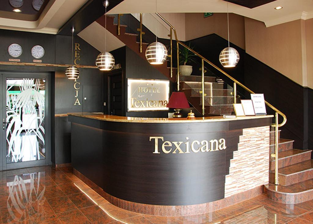 Hotel Texicana Sulechów エクステリア 写真