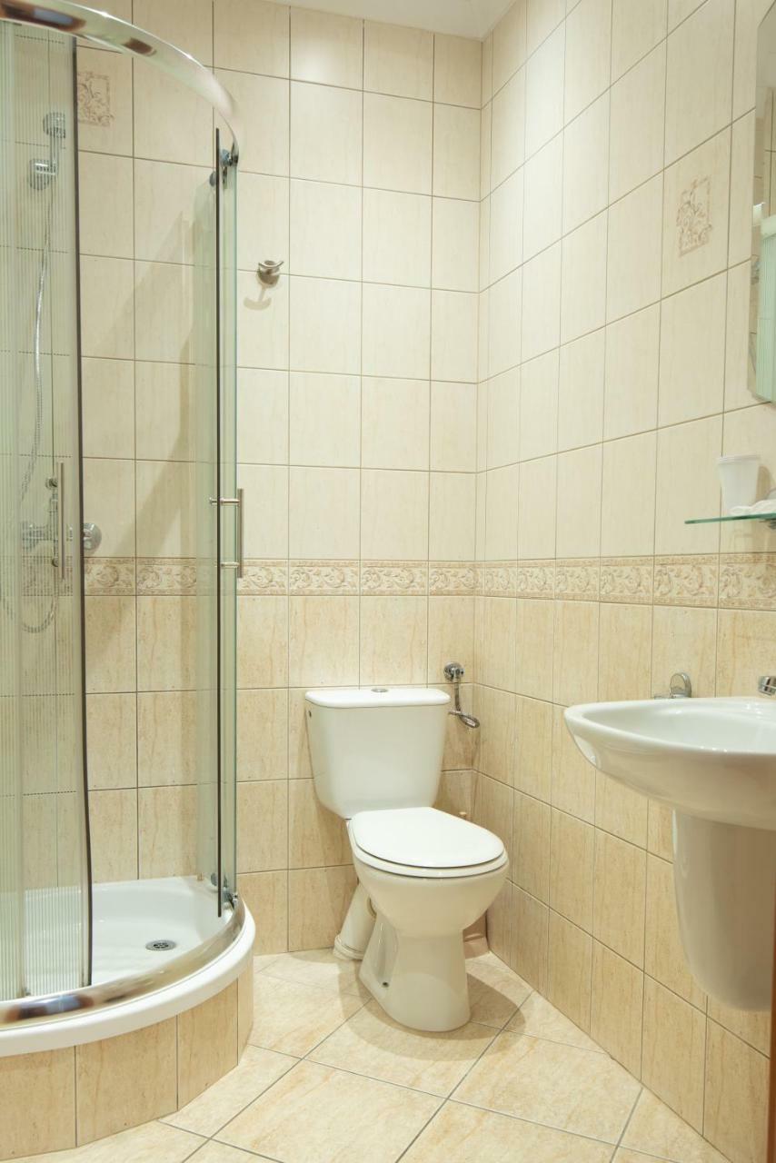 Hotel Texicana Sulechów エクステリア 写真
