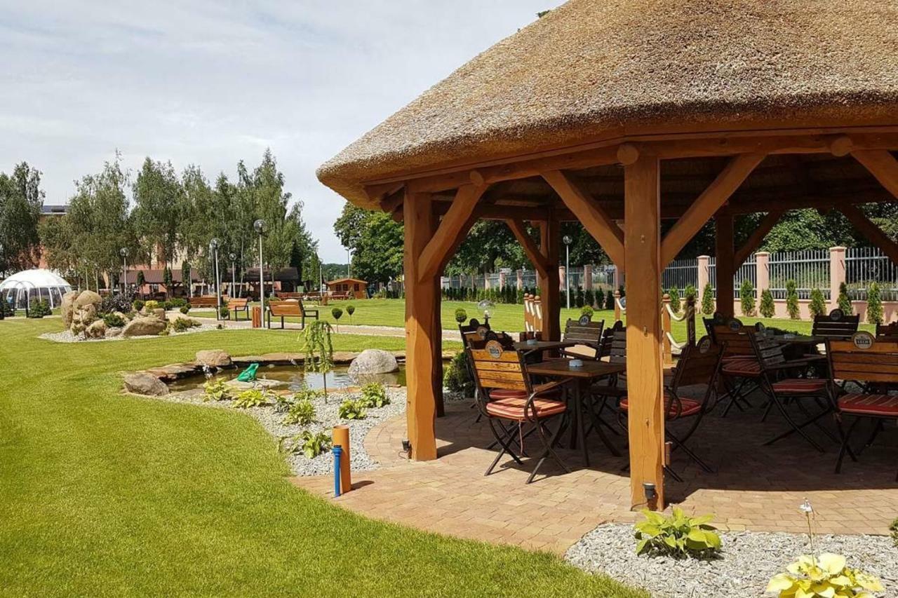 Hotel Texicana Sulechów エクステリア 写真