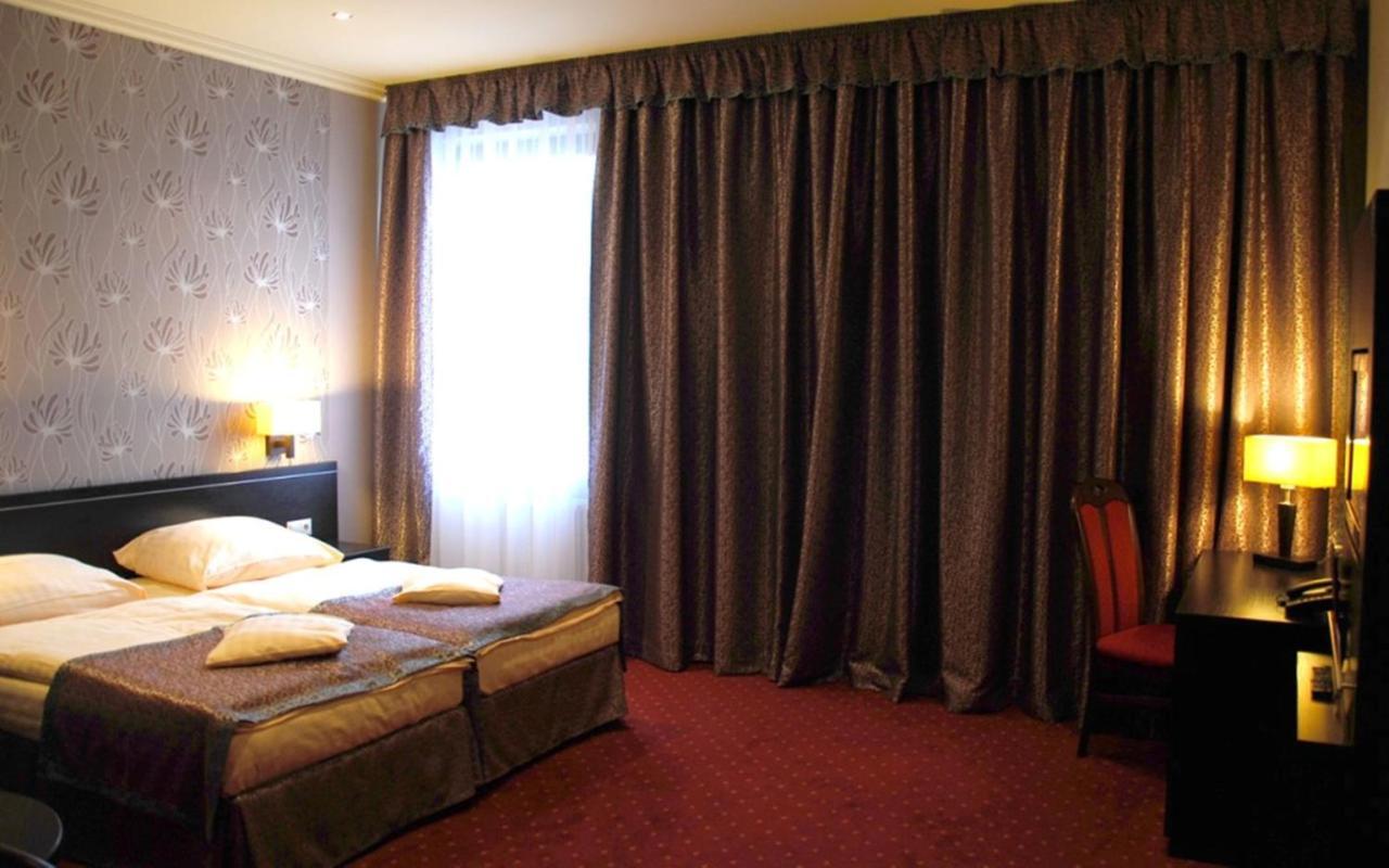 Hotel Texicana Sulechów 部屋 写真
